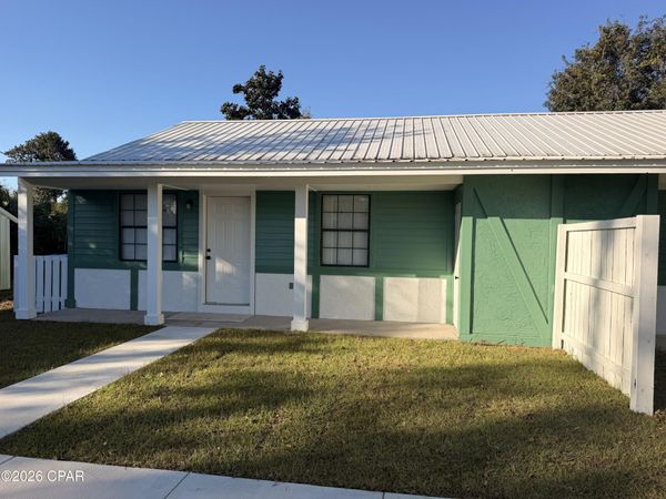 8823 E Bayhead Court , Unit B, Youngstown, FL 32466