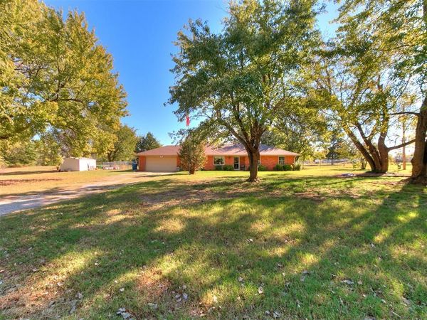 2630 N West Oaks Drive, Newcastle, OK 73065