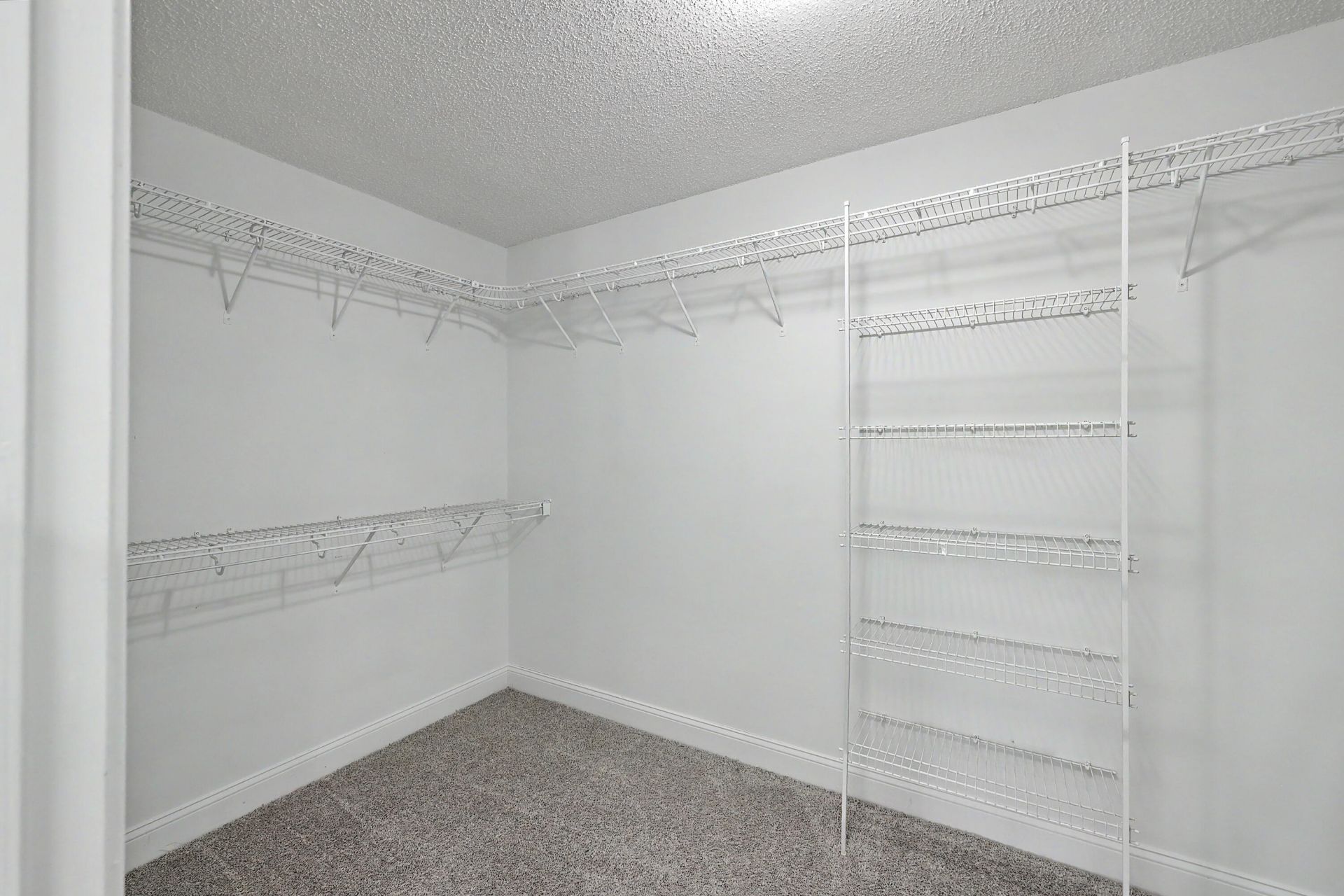 130 Welchman Avenue Photo 28