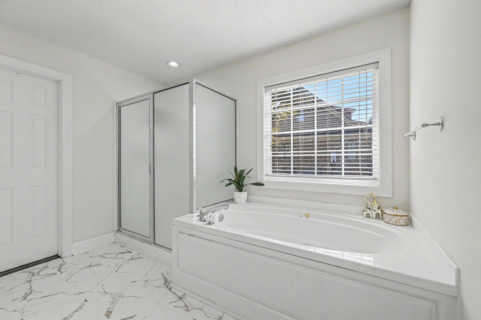 130 Welchman Avenue Photo 30