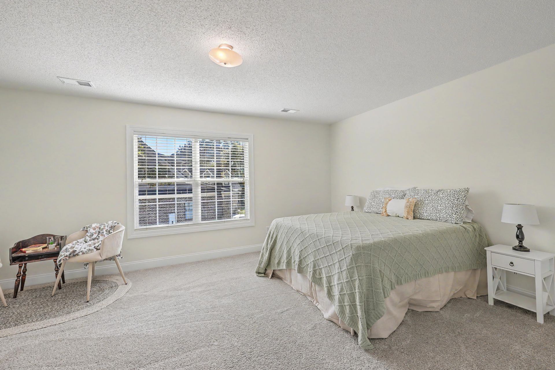130 Welchman Avenue Photo 33