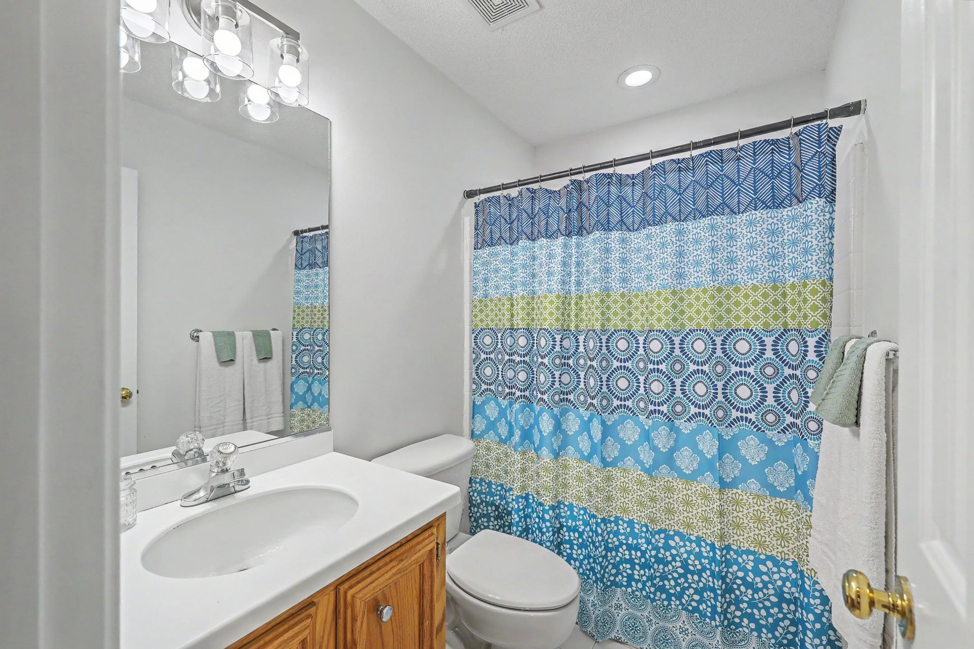 130 Welchman Avenue Photo 37