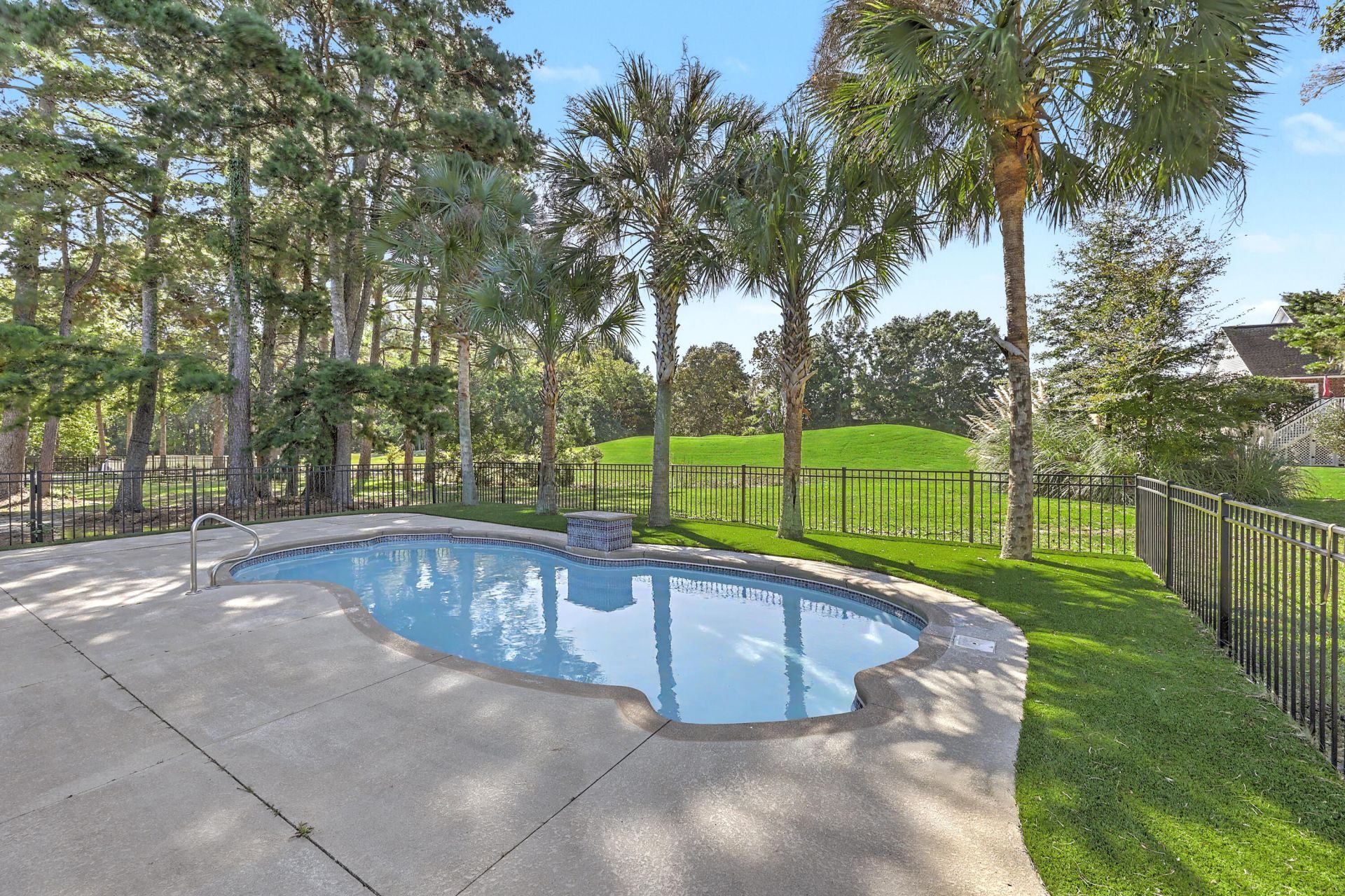 130 Welchman Avenue Photo 45
