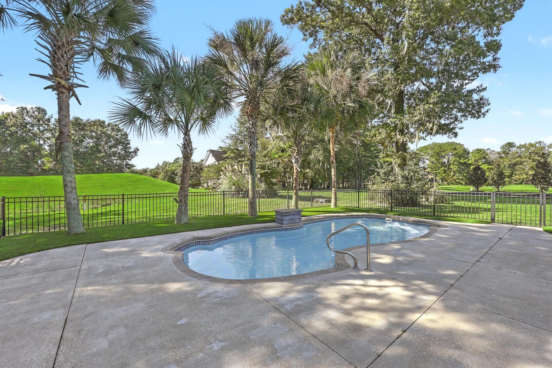 130 Welchman Avenue Photo 46