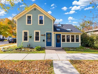 401 N Cedar Street, Chaska, MN 55318