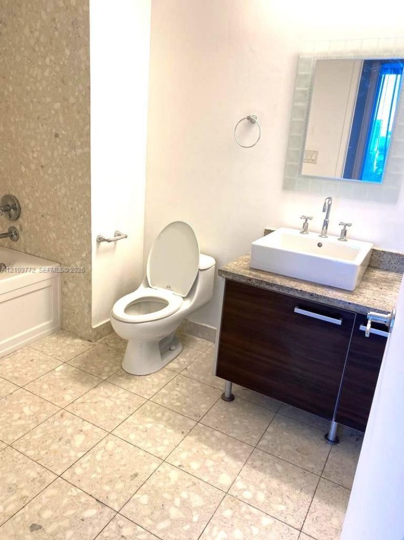 185 SW 7th St , Unit 1608, Miami, FL 33130 Photo