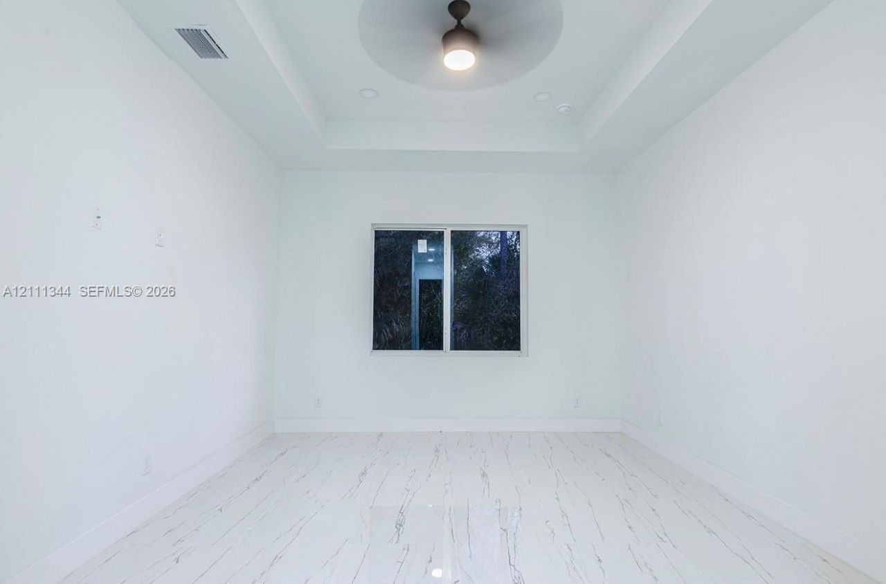 188 S Moraine Ave , Lehigh Acres, FL 33974 Photo