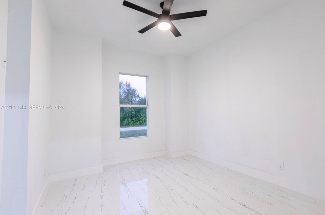 188 S Moraine Ave , Lehigh Acres, FL 33974 Photo