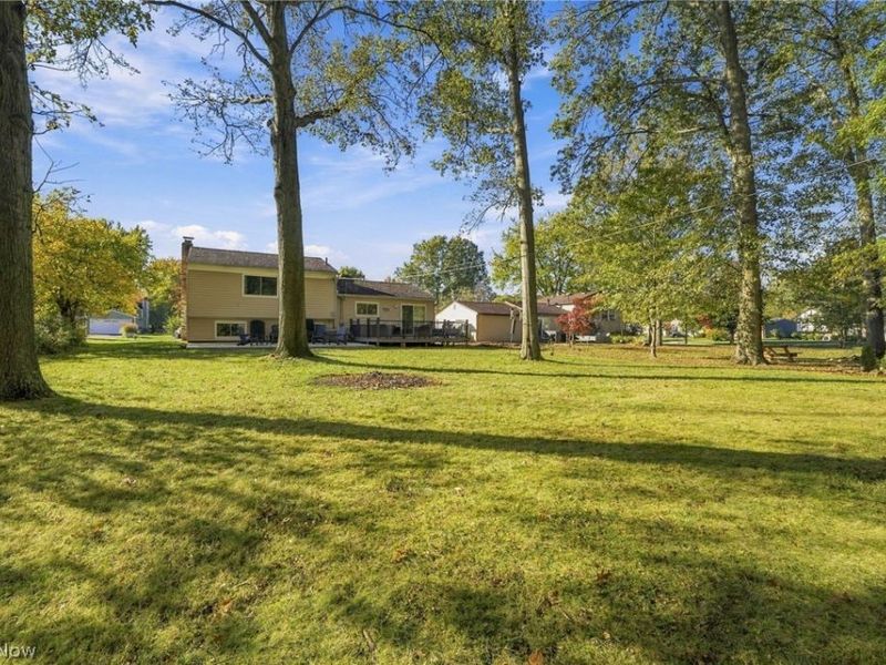 26956 Oxford Park Lane, Olmsted Township, OH 44138 Photo 17