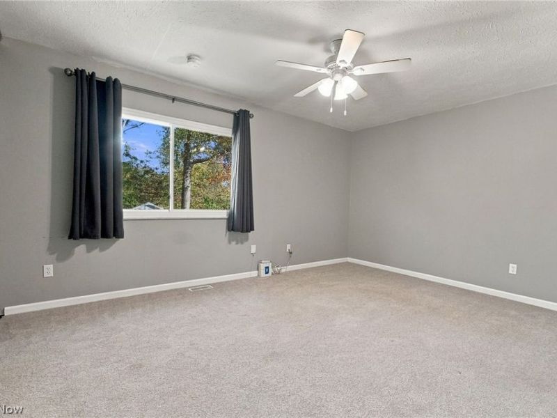 26956 Oxford Park Lane, Olmsted Township, OH 44138 Photo 7