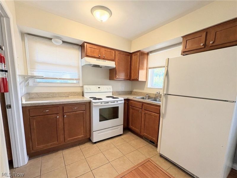 1925 Evergreen Avenue, Unit 1925, Akron, OH 44301 Photo 3