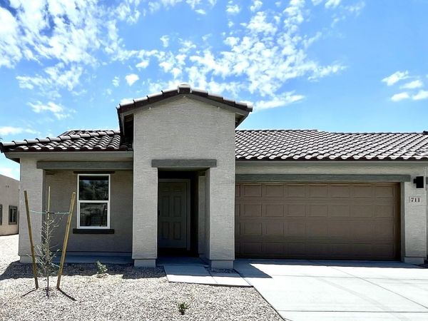 711 Dylan Court, Wickenburg, AZ 85390