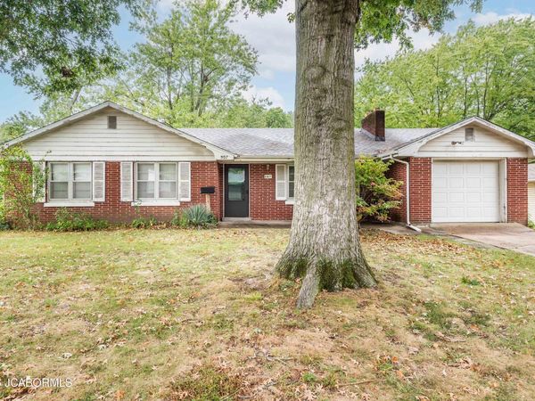 507 CASTLE DRIVE, Jefferson City, MO 65109