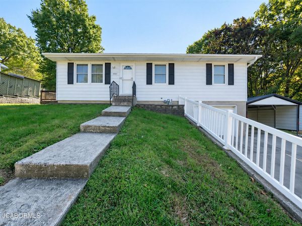 5278 VEIL OF TEARS DRIVE, Jefferson City, MO 65109