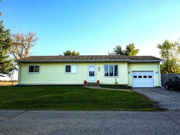 24007 Carlisle Ave, Dover, WI 53139