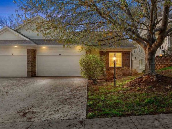 2182 Port Talbot Pl, Coralville, IA 52241