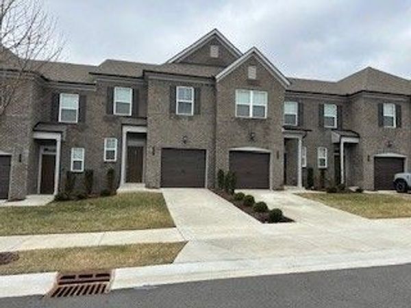 463 Deveron Dr , Gallatin, TN 37066