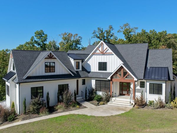 6517 Shelter Cove Drive , Hixson, TN 37343