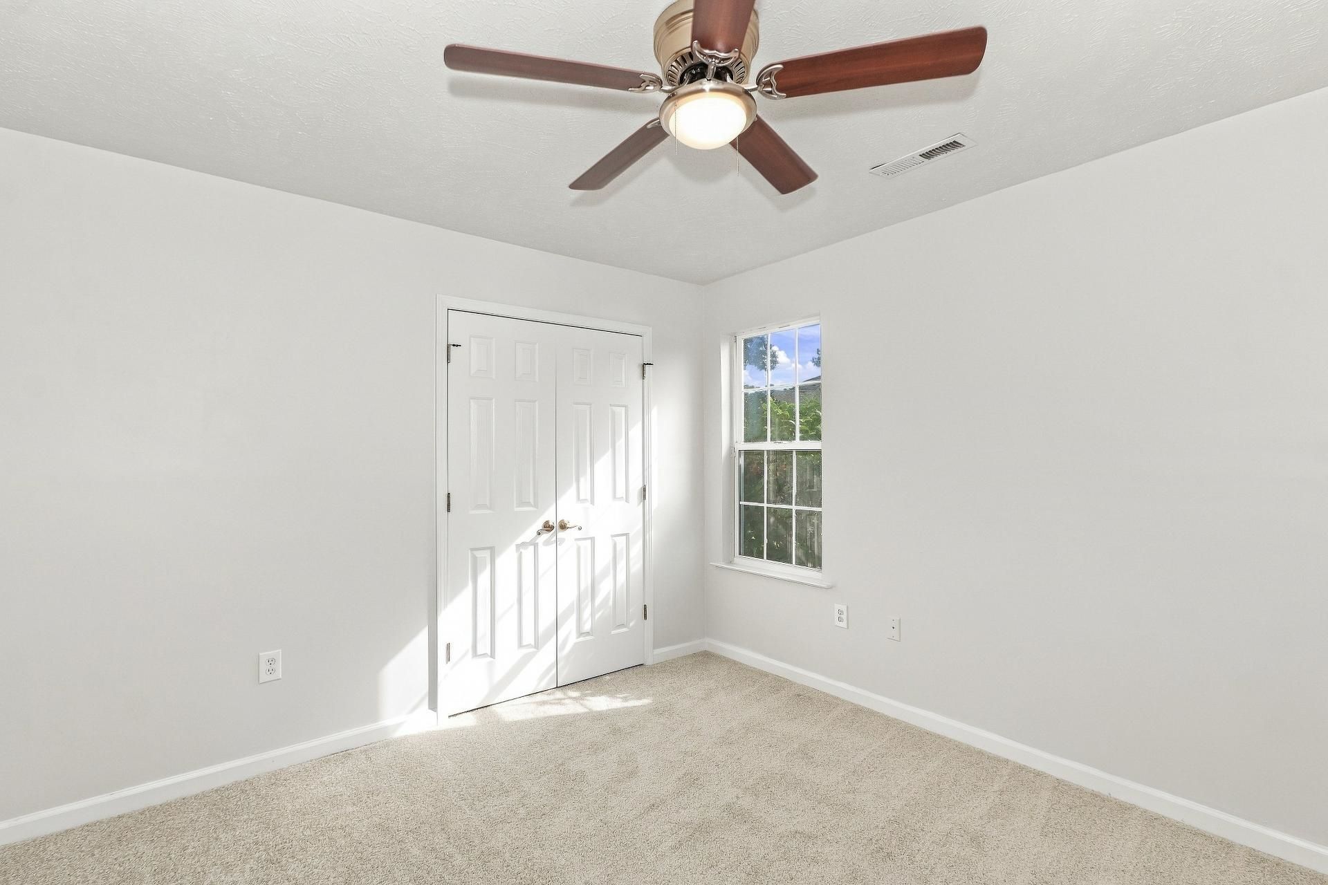 1618 Heathmuir Dr.  Photo 13