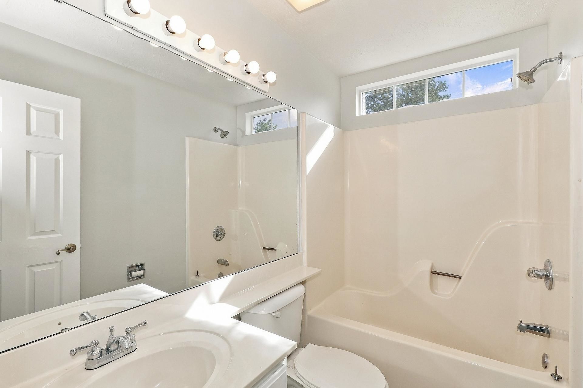 1618 Heathmuir Dr.  Photo 17