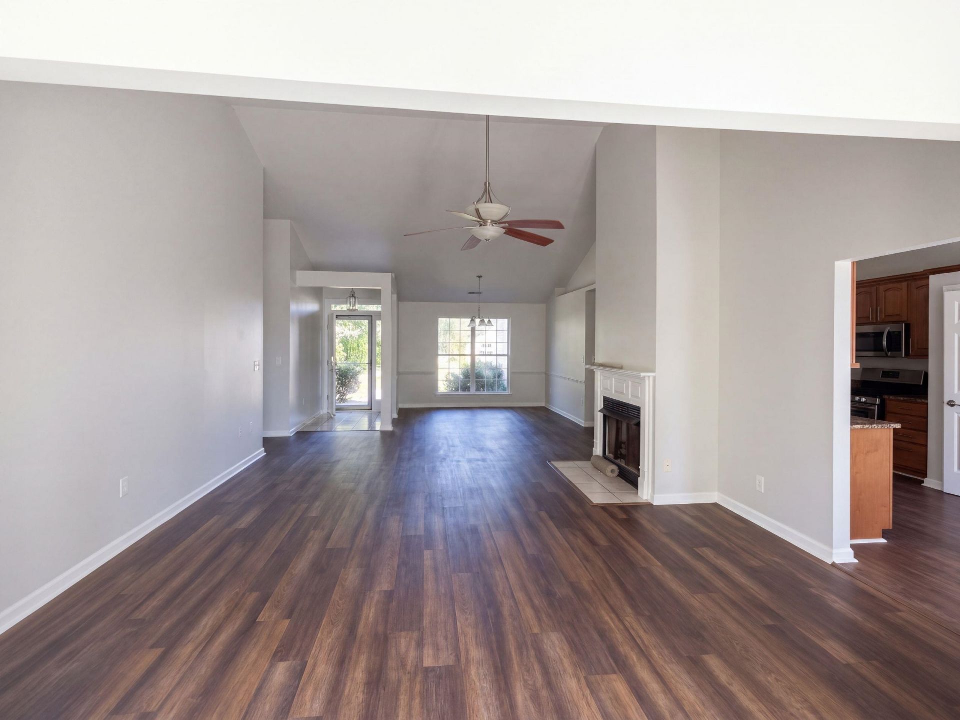 1618 Heathmuir Dr.  Photo 6