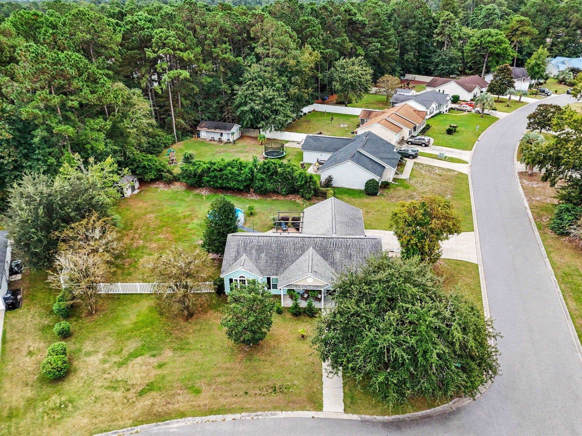 1083 Courtyard Dr.  Photo 34