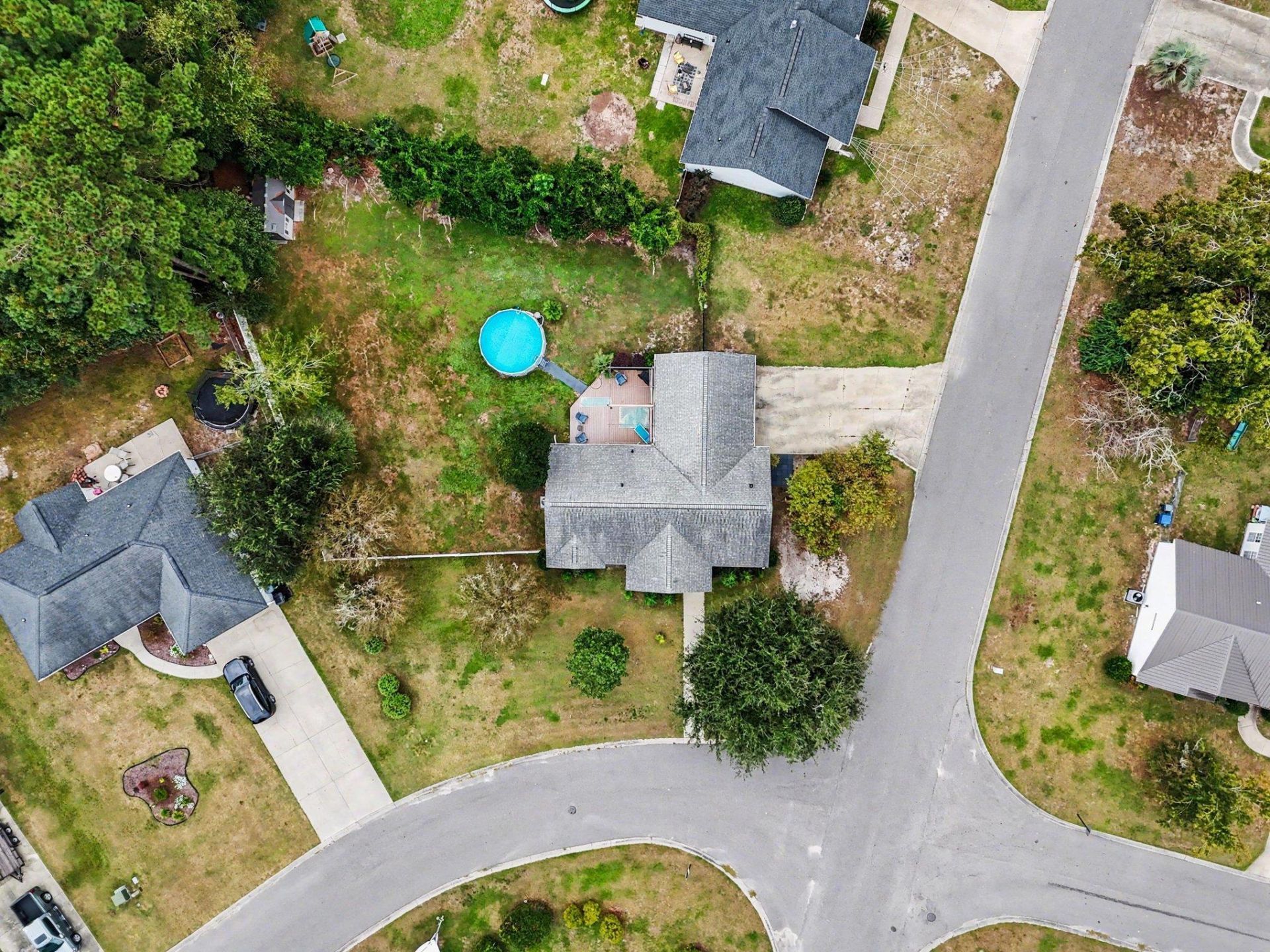1083 Courtyard Dr.  Photo 35