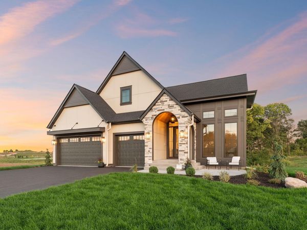 3961 White Oak Lane , Chanhassen, MN 55331