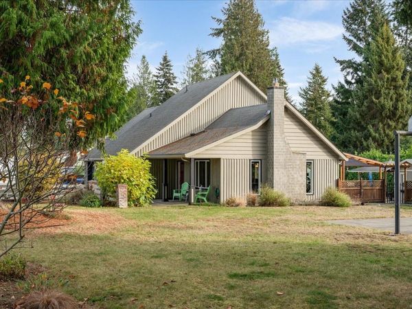 1800 Craig Dr , Nanoose Bay, BC V9P 9C8