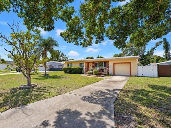 4201 NARVAREZ WAY S, ST PETERSBURG, FL 33712
