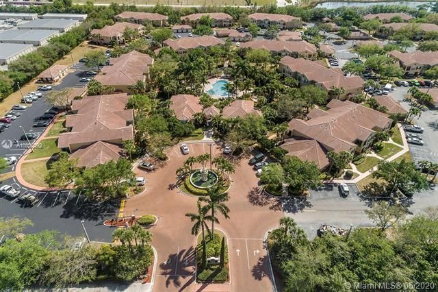 10330 S Fox Trail Road S, Unit 1211, Royal Palm Beach, FL 33411 Photo
