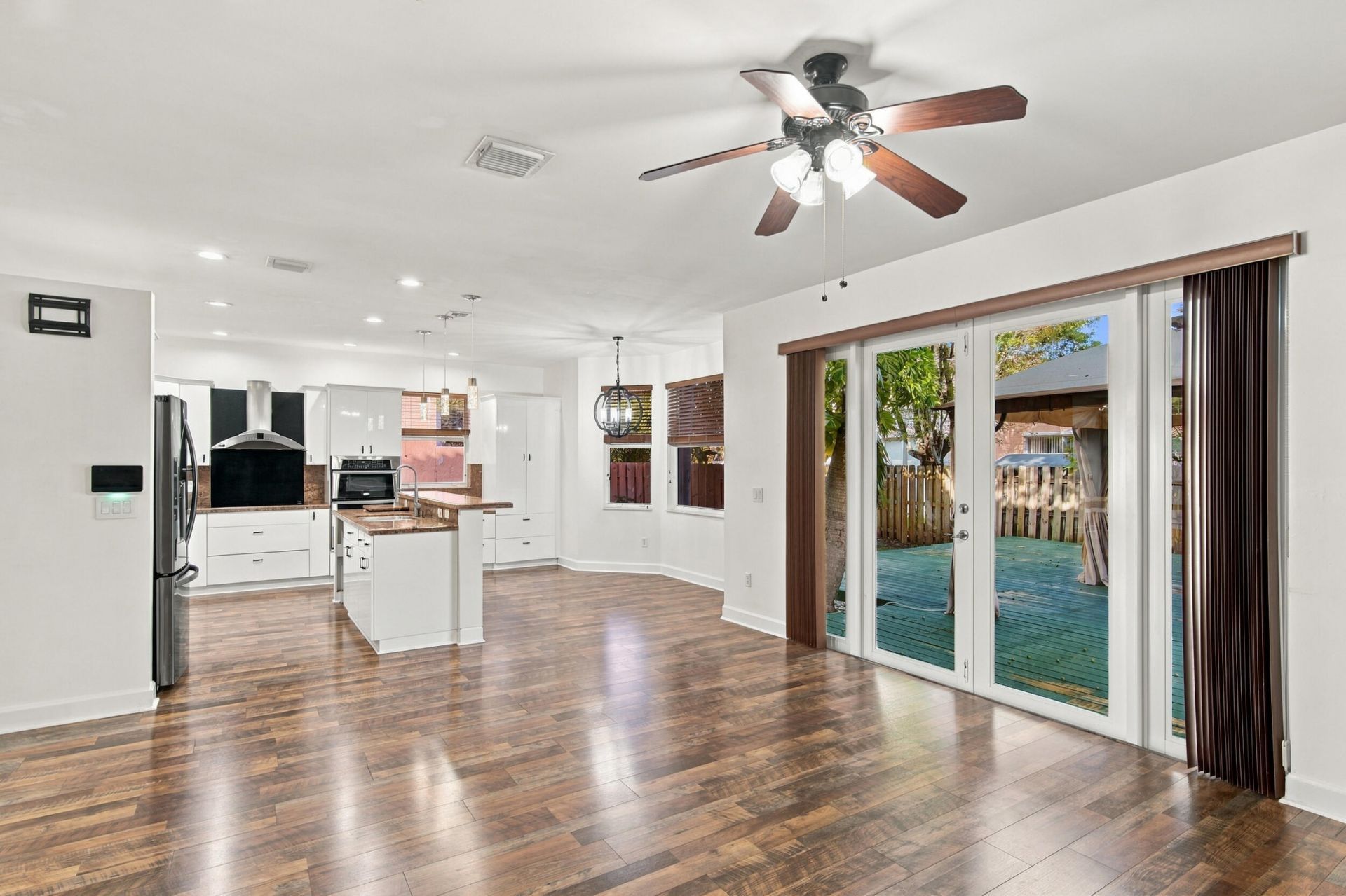 2271 NW 159th Avenue, Pembroke Pines, FL 33028 Photo