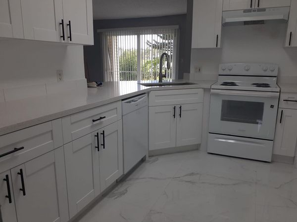 3441 NW 44TH Street, Unit 102, Oakland Park, FL 33309