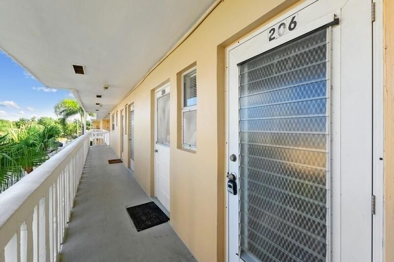 2101 NE 1st Court, Unit 206, Boynton Beach, FL 33435 Photo