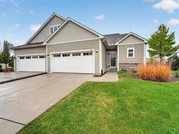 785 Bridlewood DRIVE, Hartford, WI 53027