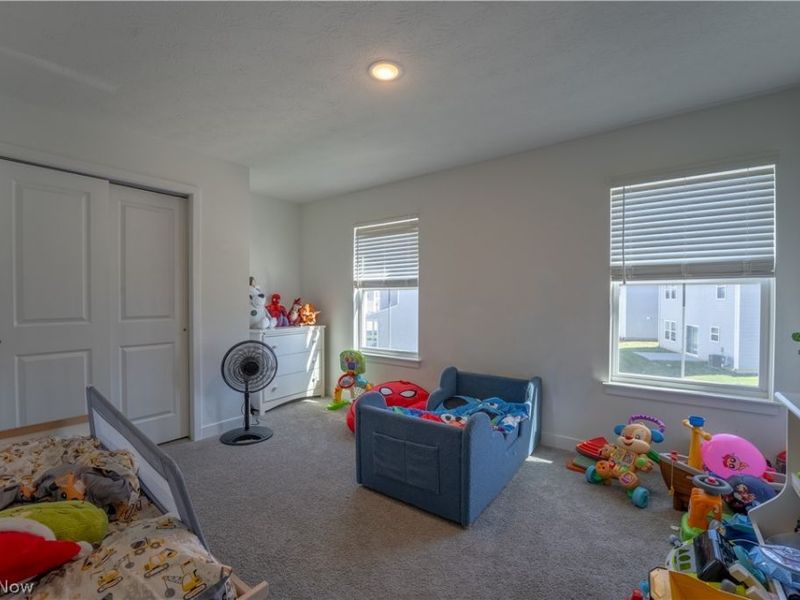 496 Auld Farm Circle, Akron, OH 44320 Photo 20