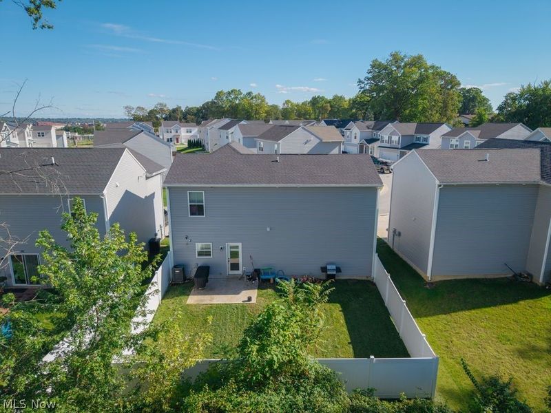 496 Auld Farm Circle, Akron, OH 44320 Photo 4