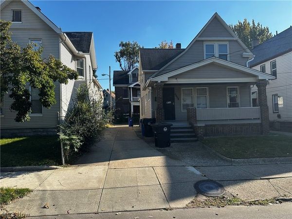 6404 Carl Avenue , Cleveland, OH 44103