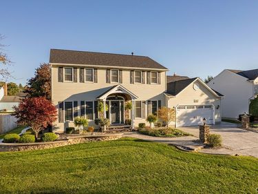 8307 Summit Cedar Lane , Liverpool, NY 13090