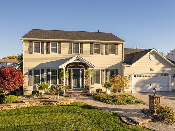 8307 Summit Cedar Lane, Liverpool, NY 13090