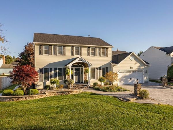8307 Summit Cedar Lane, Liverpool, NY 13090