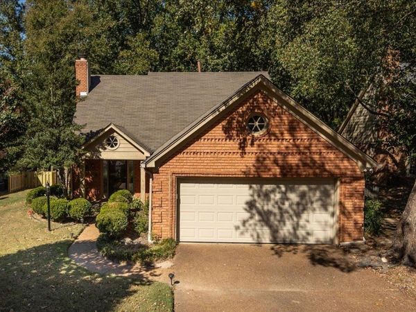 1482 WOOD TRAIL CIR, Memphis, TN 38016