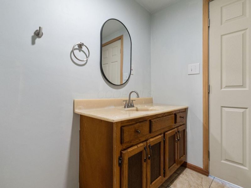 735 Burger Avenue , Mansfield, OH 44906 Photo 23