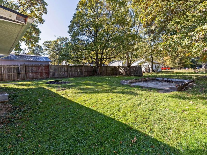 735 Burger Avenue , Mansfield, OH 44906 Photo 4