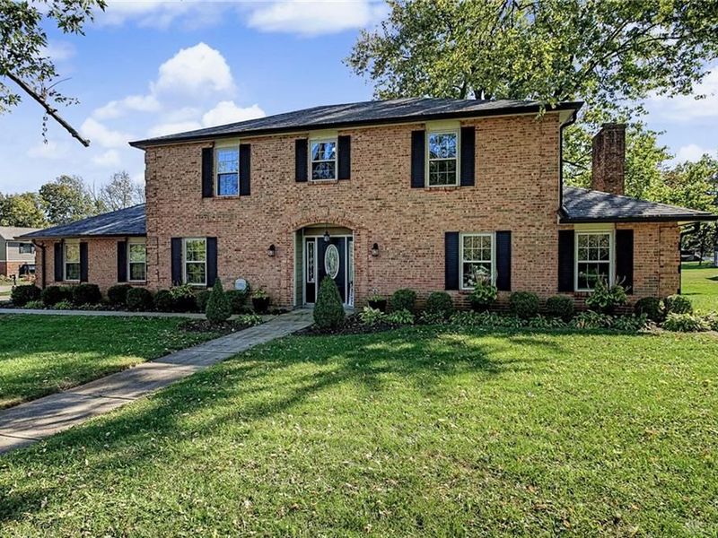615 Queensgate Road, Springboro, OH 45066 Photo 3