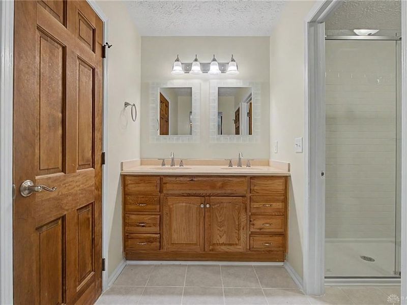 615 Queensgate Road, Springboro, OH 45066 Photo 32