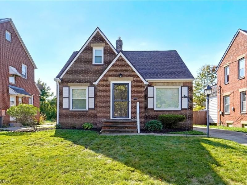 16220 Throckley Avenue, Cleveland, OH 44128 Photo 1