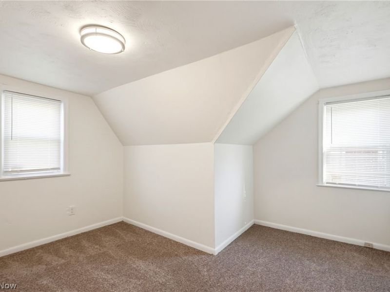16220 Throckley Avenue, Cleveland, OH 44128 Photo 21