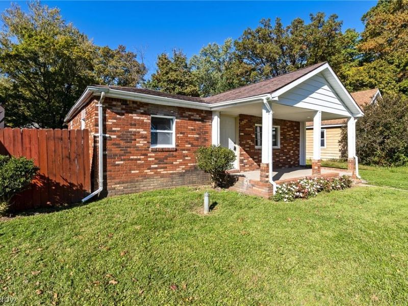 735 Burger Avenue , Mansfield, OH 44906 Photo 2