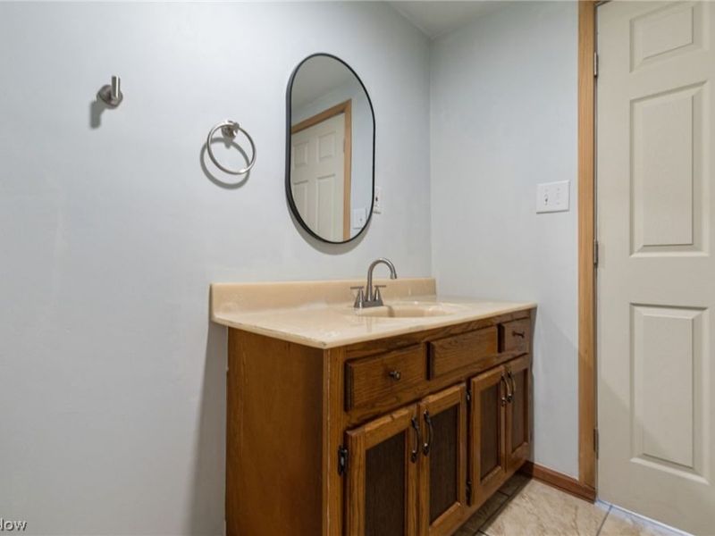 735 Burger Avenue , Mansfield, OH 44906 Photo 23